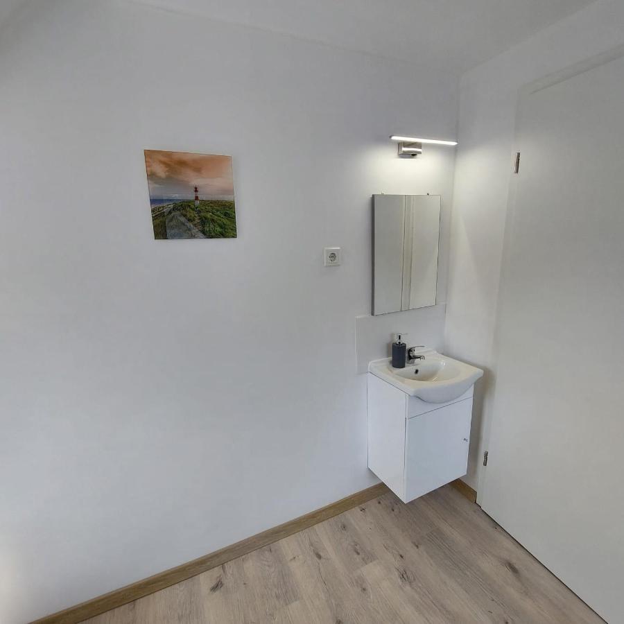 Hotel 24 Bilstein Bagian luar foto